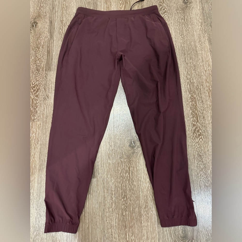 Lululemon surge joggers, L, Cassis